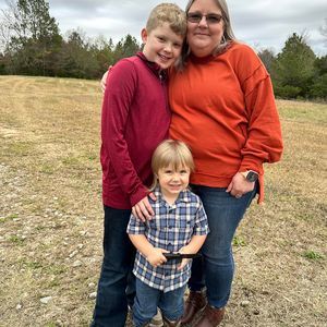 Meet your Posher, Donna saxon